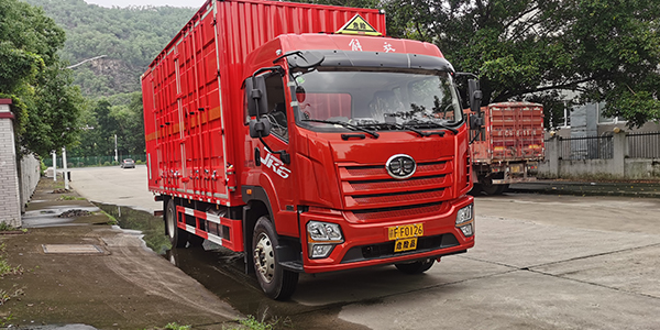 解读危化品运输物流行业要求，合规运营是核心前提